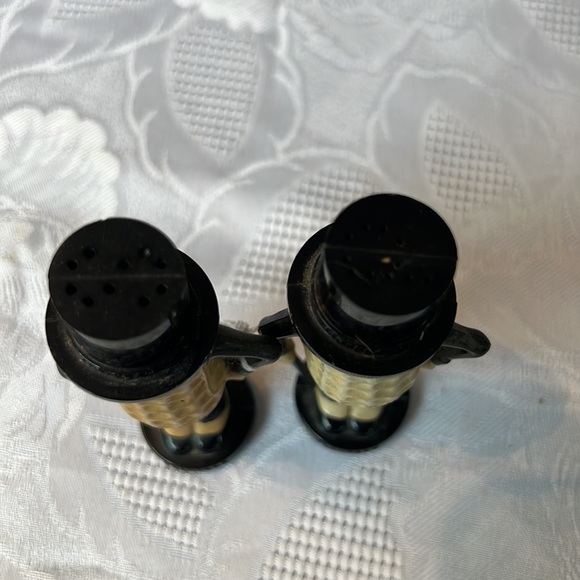 Vintage Mr. Peanut planters plastic salt and Pepper shaker- 1960's. - Picture 2 of 7